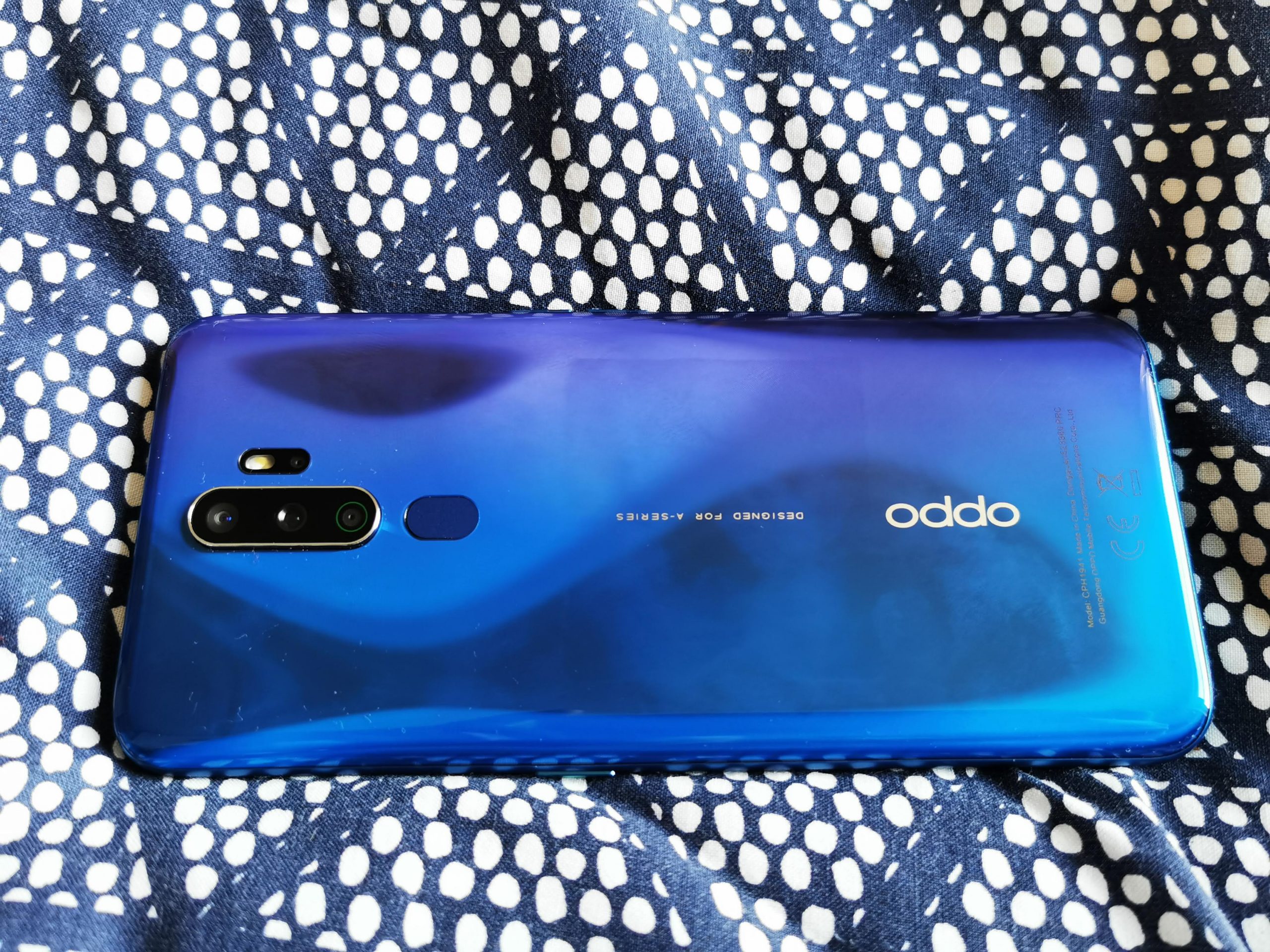 Review of the Oppo A9 2020 with a massive 5000mah battery