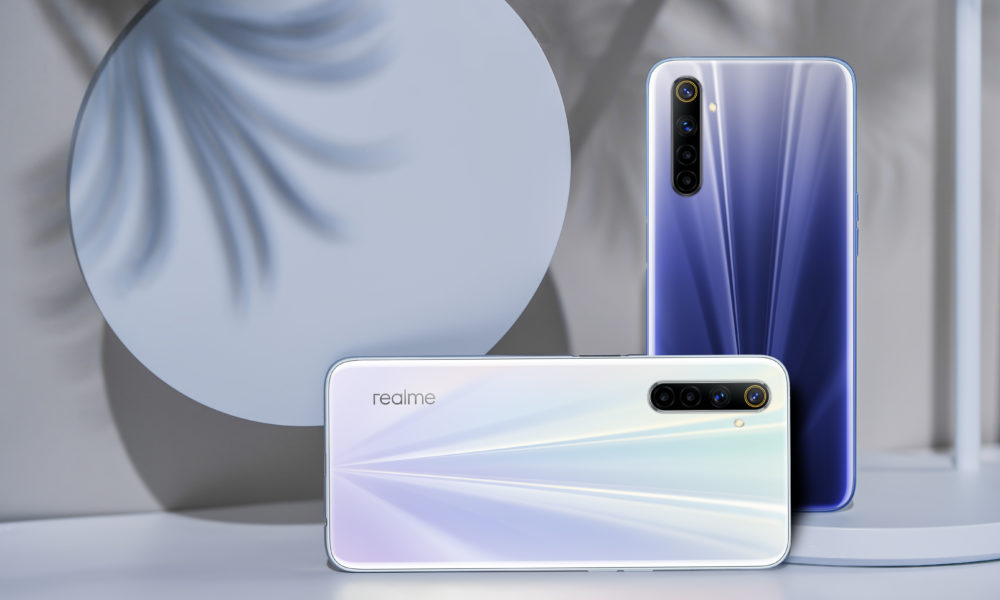 realme 6 Comet White and Comet Blue scaled