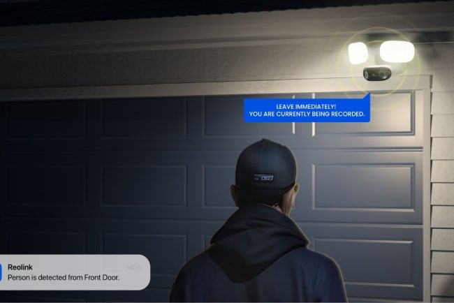 Elite Floodlight WiFi Image 1