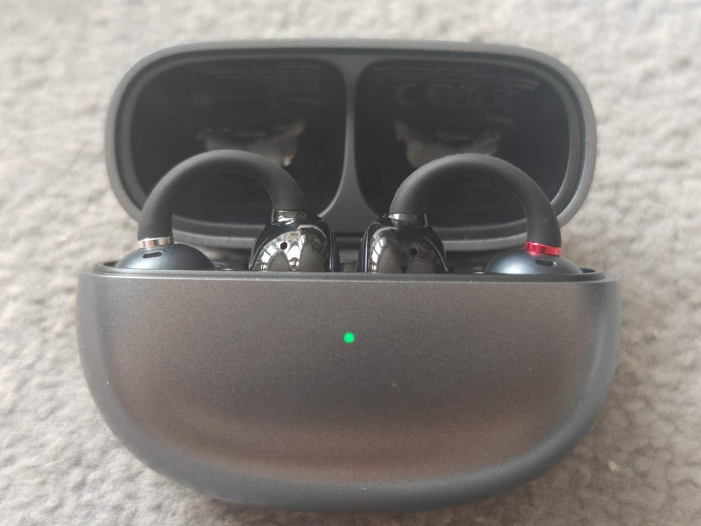 EarFun Clip - Open