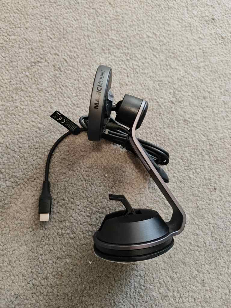 MagicMount Charge Pro Home Office pic3 MagicMount Charge Pro Home Office pic3