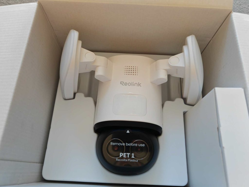 Reolink TrackFlex Floodight WiFi - Camera