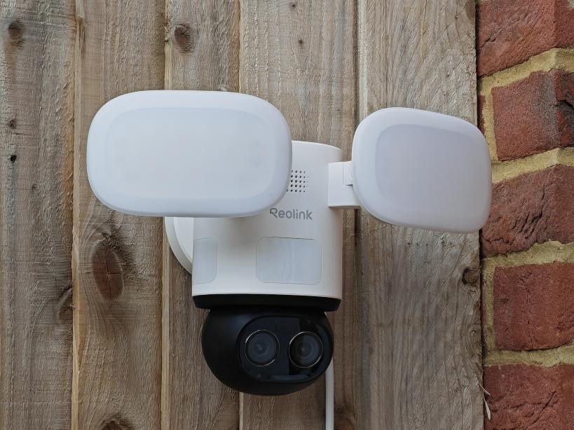 Reolink TrackFlex Floodight WiFi