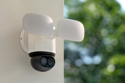 Reolink TrackFlex Floodlight Review: 4K Tracking, Zero Fees