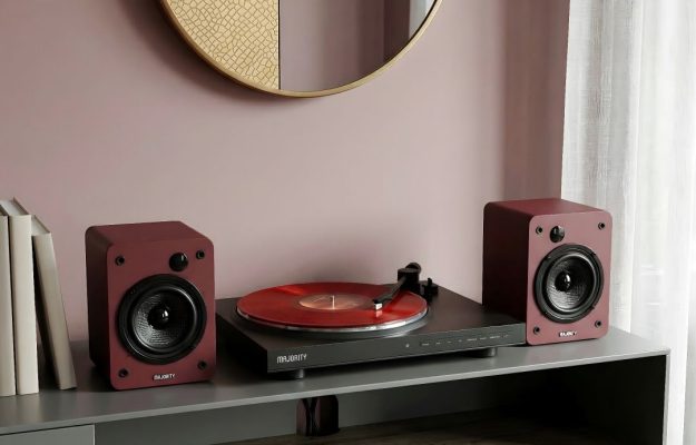 Majority Auto Bluetooth Turntable