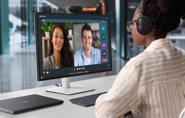 Dell Pro 7 Webcam 4K Lifestyle