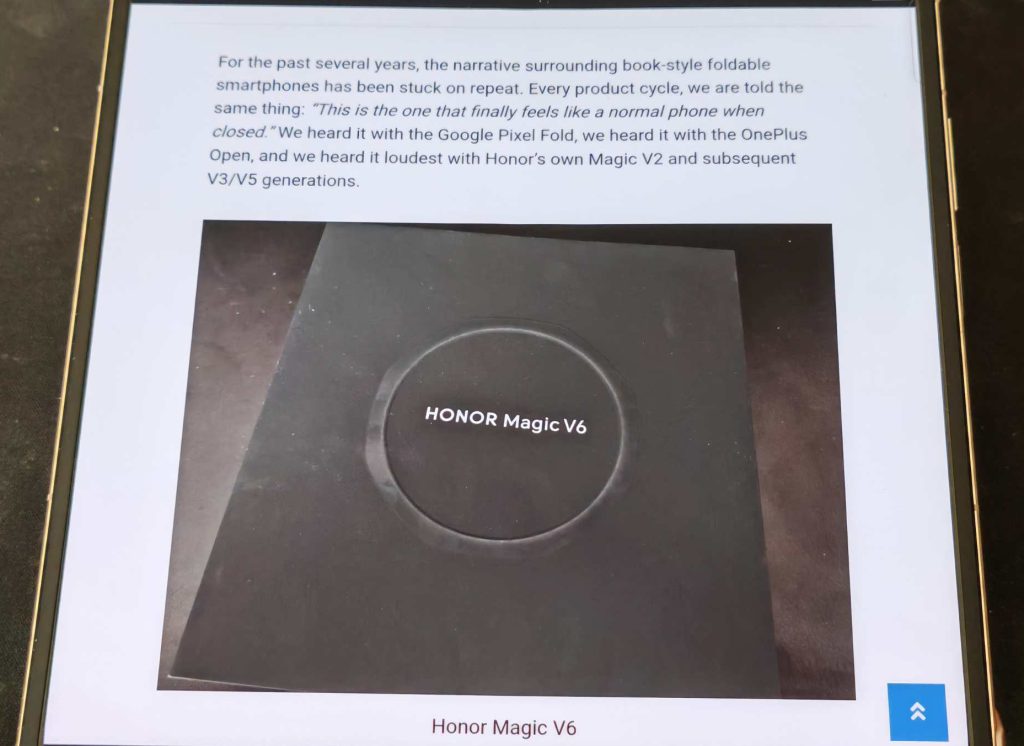 Honor Magic V6 open