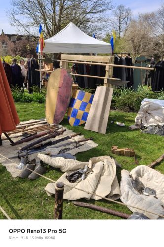 Oppo Reno 13 Pro Review: Is This the Premium Mid-Ranger to Beat in 2025? 21