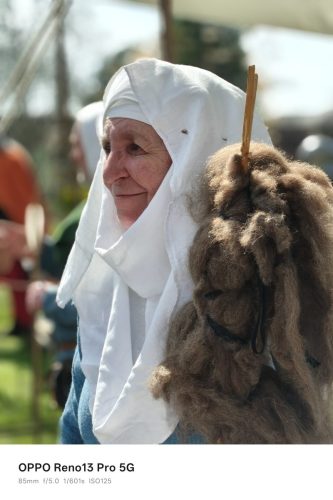 Oppo Reno 13 Pro Review: Is This the Premium Mid-Ranger to Beat in 2025? 26