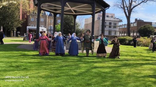 Oppo Reno 13 Pro Review: Is This the Premium Mid-Ranger to Beat in 2025? 24