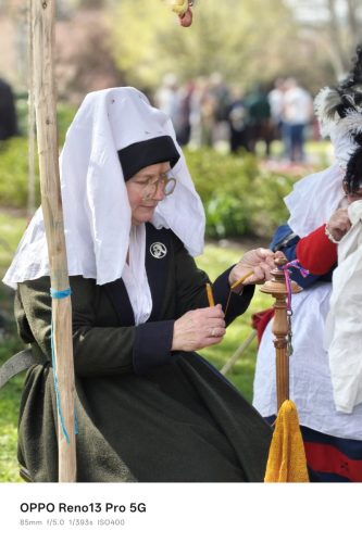 Oppo Reno 13 Pro Review: Is This the Premium Mid-Ranger to Beat in 2025? 27