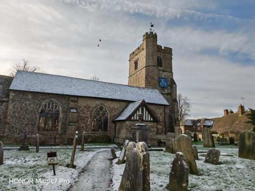 Review of the Honor Magic 7 Pro: An In-Depth Exploration of a Flagship Contender 4