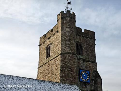 Review of the Honor Magic 7 Pro: An In-Depth Exploration of a Flagship Contender 2