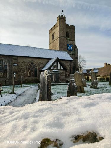 Review of the Honor Magic 7 Pro: An In-Depth Exploration of a Flagship Contender 9