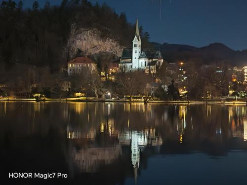 Review of the Honor Magic 7 Pro: An In-Depth Exploration of a Flagship Contender 17