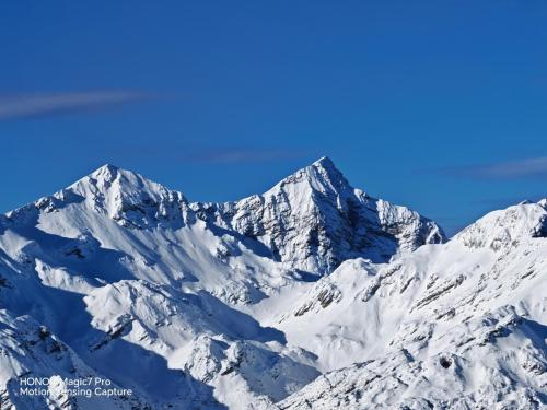 Review of the Honor Magic 7 Pro: An In-Depth Exploration of a Flagship Contender 185