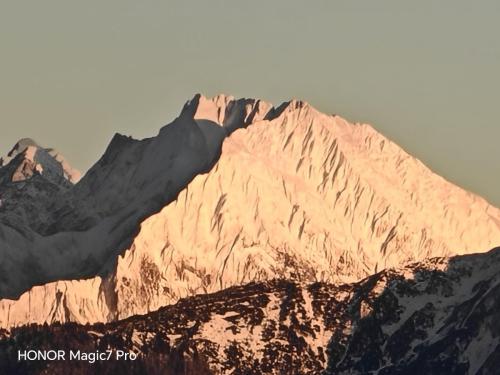 Review of the Honor Magic 7 Pro: An In-Depth Exploration of a Flagship Contender 196