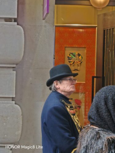 Honor Magic8 Lite Review: The Battery King of 2026? 3