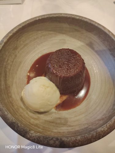 Honor Magic8 Lite Review: The Battery King of 2026? 1